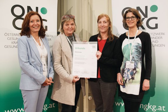 Evelyn Kölldorfer-Leitgeb (ONGKG), Christa Obczowsky und Gabriele Diewald (Klinik Penzing), Agnes Bergler-Stelzl (BMSGPK)