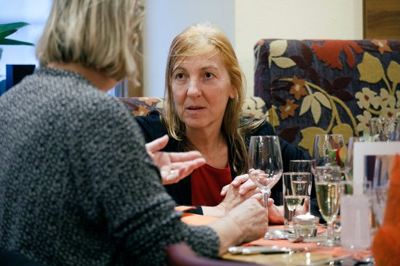 Der Konferenzabend bietet Gelegenheit zum intensiven Austausch.